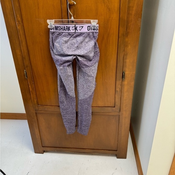 GYMSHARK dry moisturize management leggings SM - Picture 2 of 7